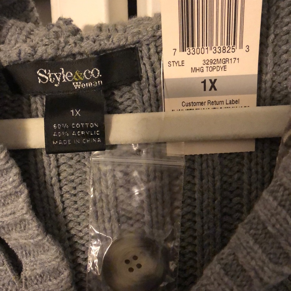 Gray sweater with hood - Picture 2 of 4